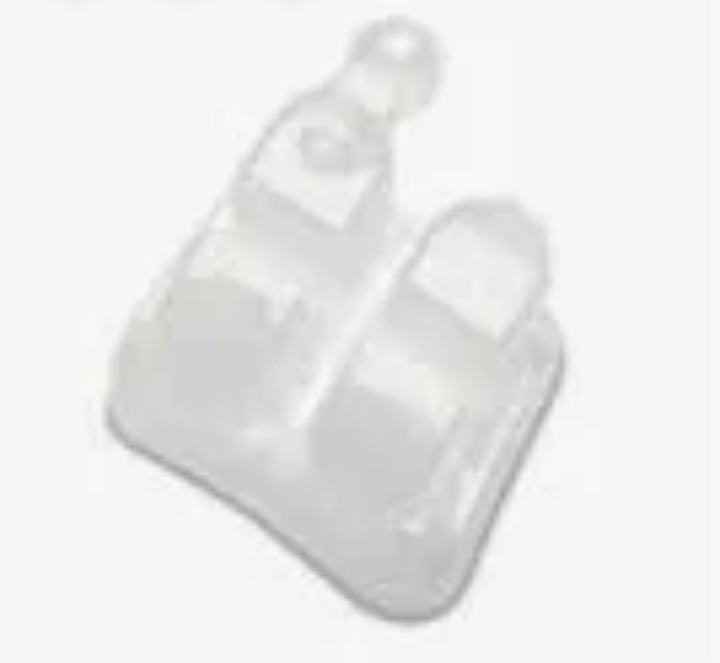 Orthodontic ceramic bracket 018